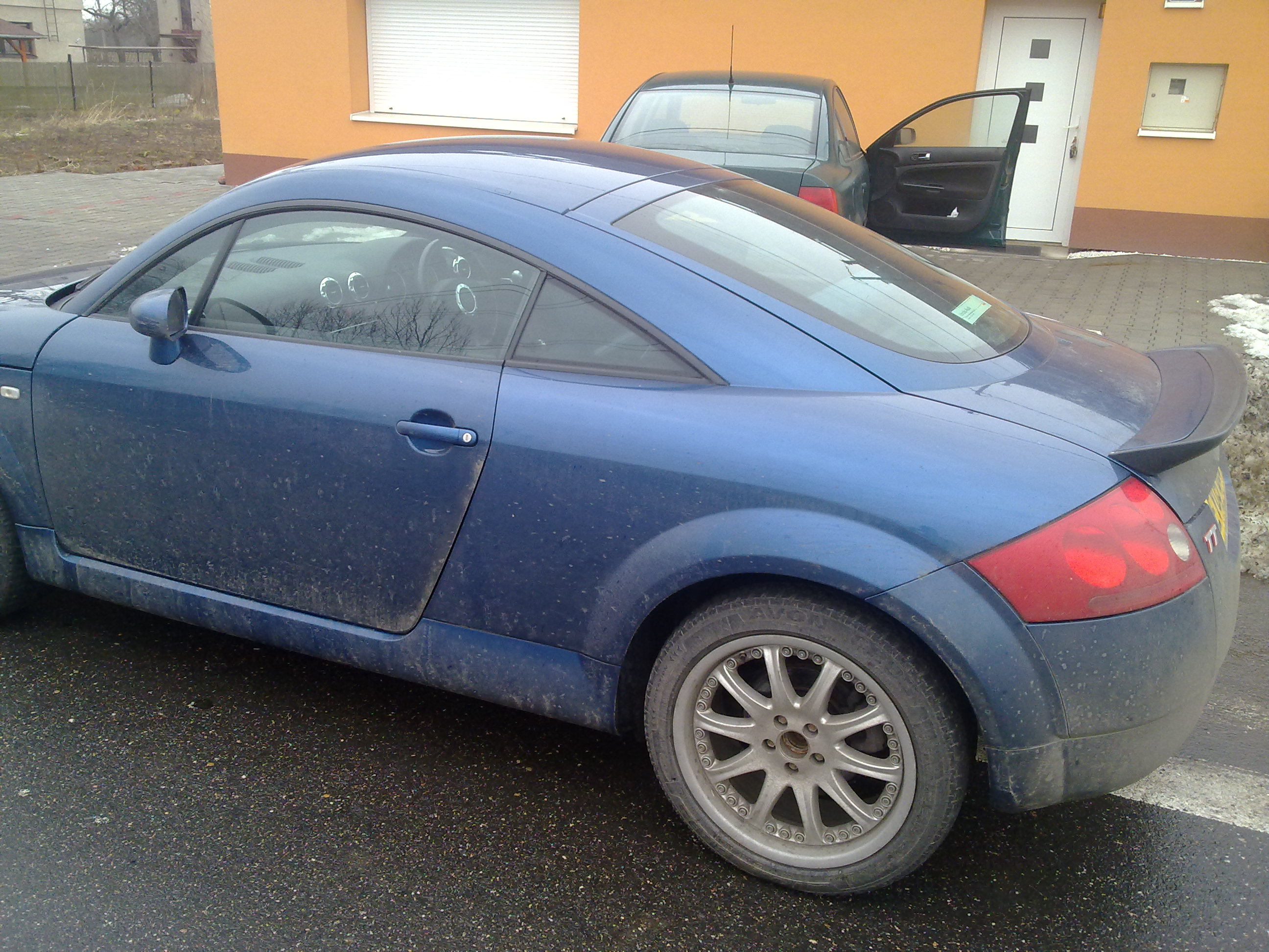 moje auto před nehodou